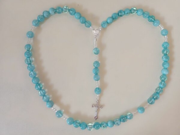 Bracelets en perles avec croix