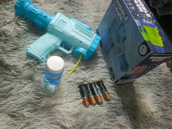 Pistolet à Bulles 8 Trous