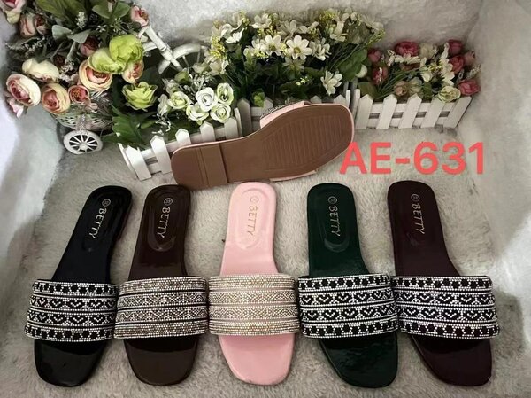 Ladies slippers
