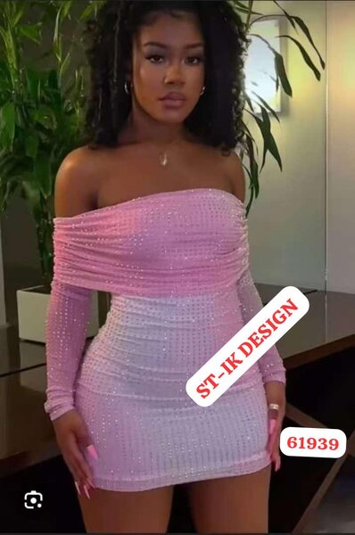 Robe moulante rose glamour