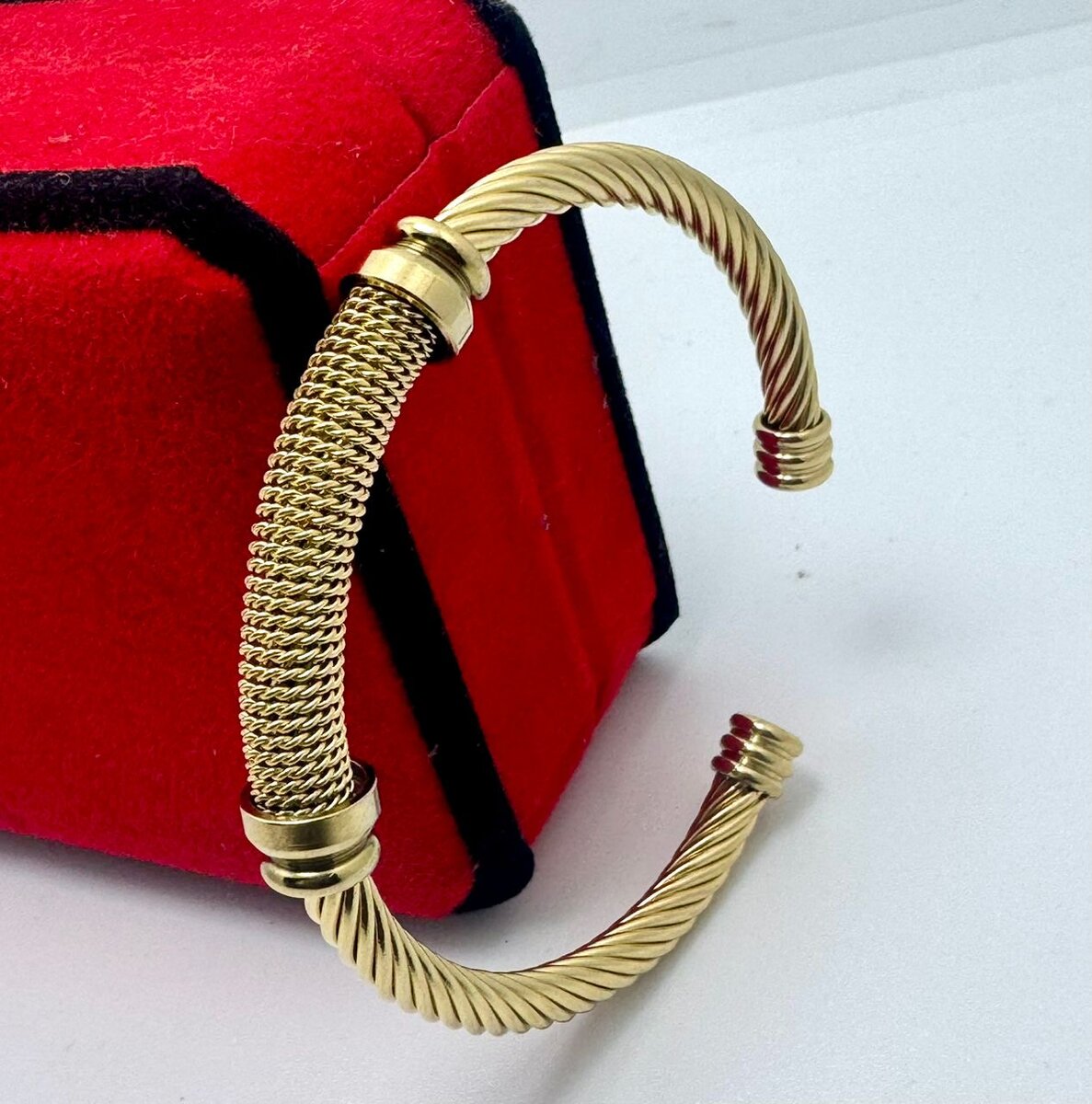 Bracelets élégants en métal