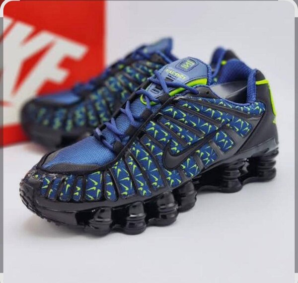 Nike Shox multicouleurs