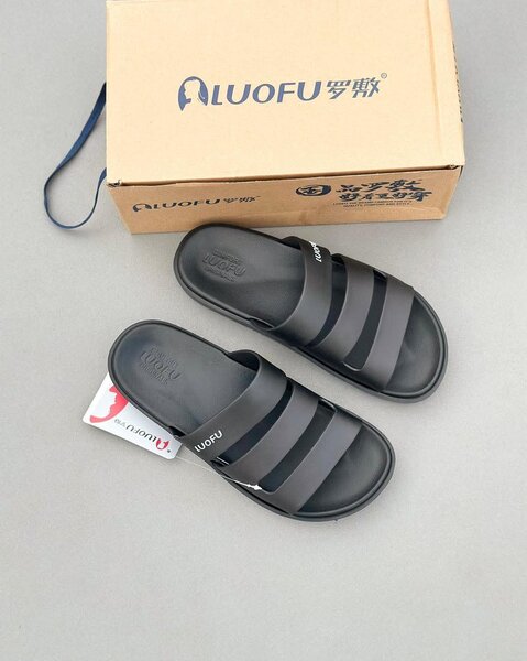 Claquettes confortables LUOFU