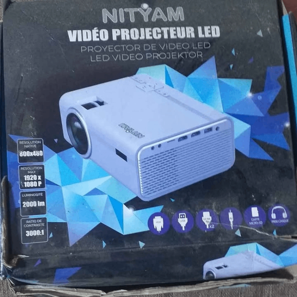 NITYAM Vidéo Projecteur LED