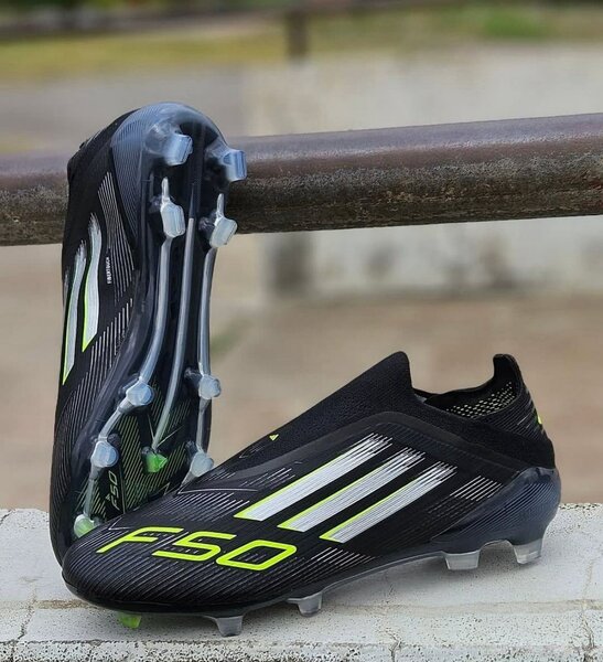 Chaussures de Football Professionnelles