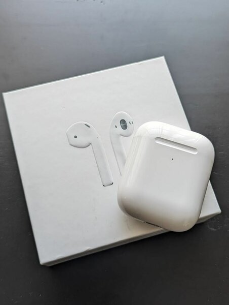 AIR PODS 2ND GENERATION NEW