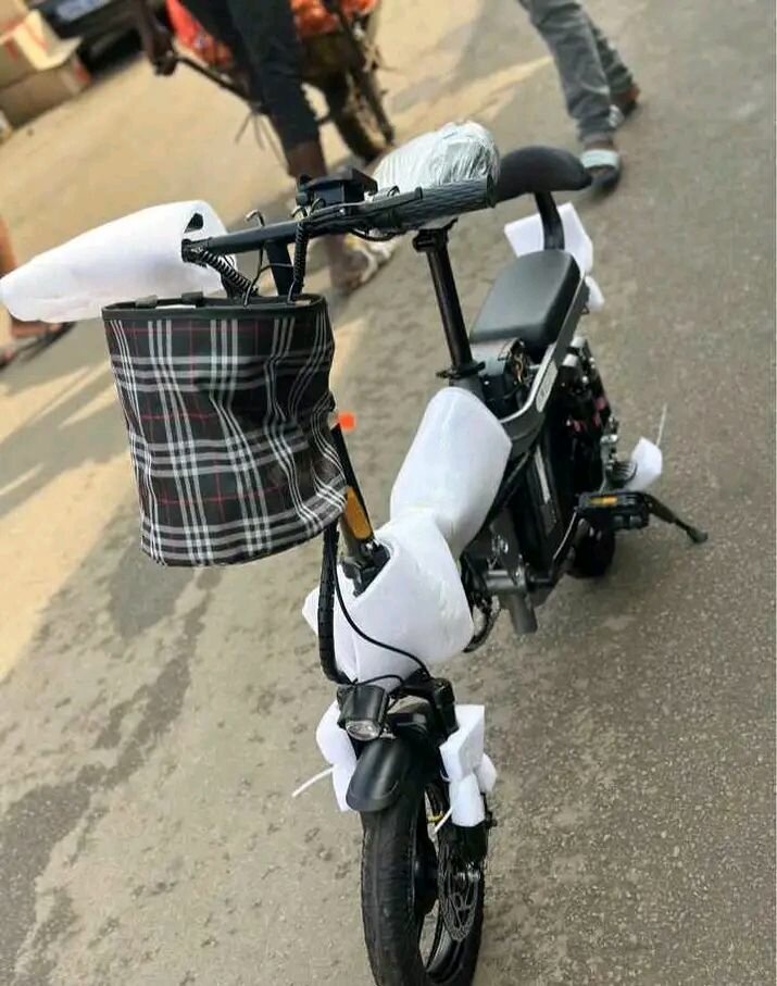 Vélo électrique pliant urbain