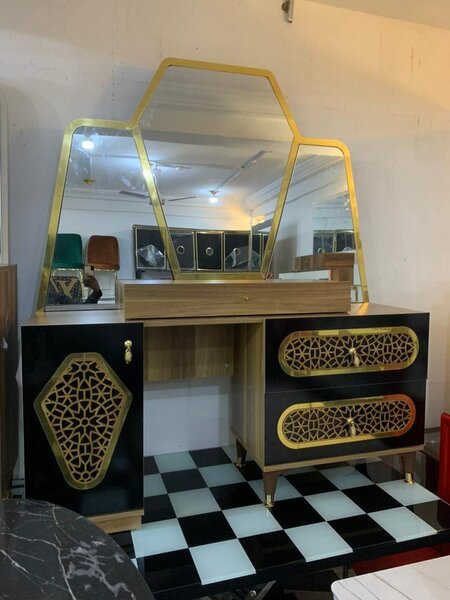 Dressing mirror wardrobe