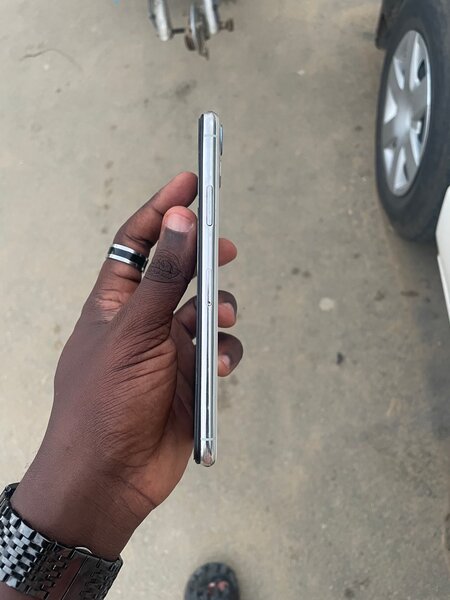 iPhone 11 Pro Max 64Go