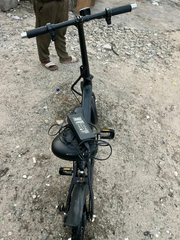 Vélo Électrique Pliable Noir