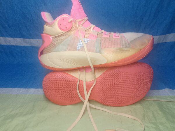 Li-ning Sonic 9