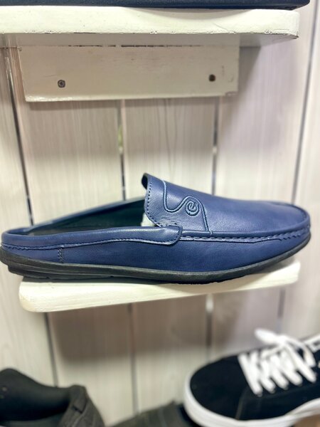 Mocassins en cuir bleu