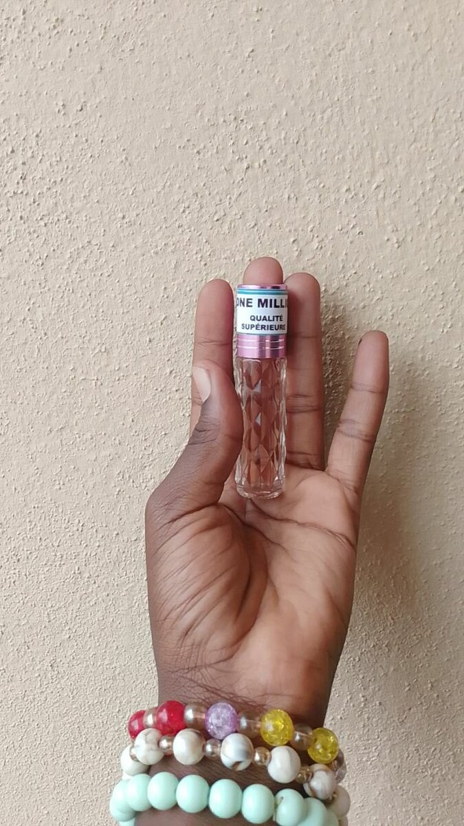 Parfum en flacon de poche