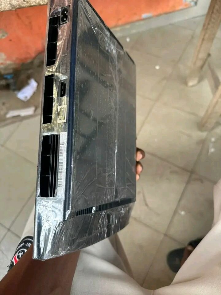 Console Sony PS3 Slim