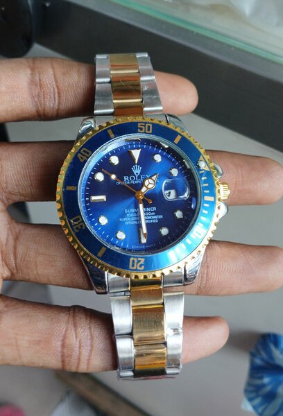 Montre Luxe Bleue Acier
