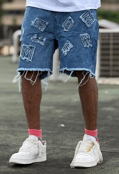 Shorts en jean graffiti décontractés