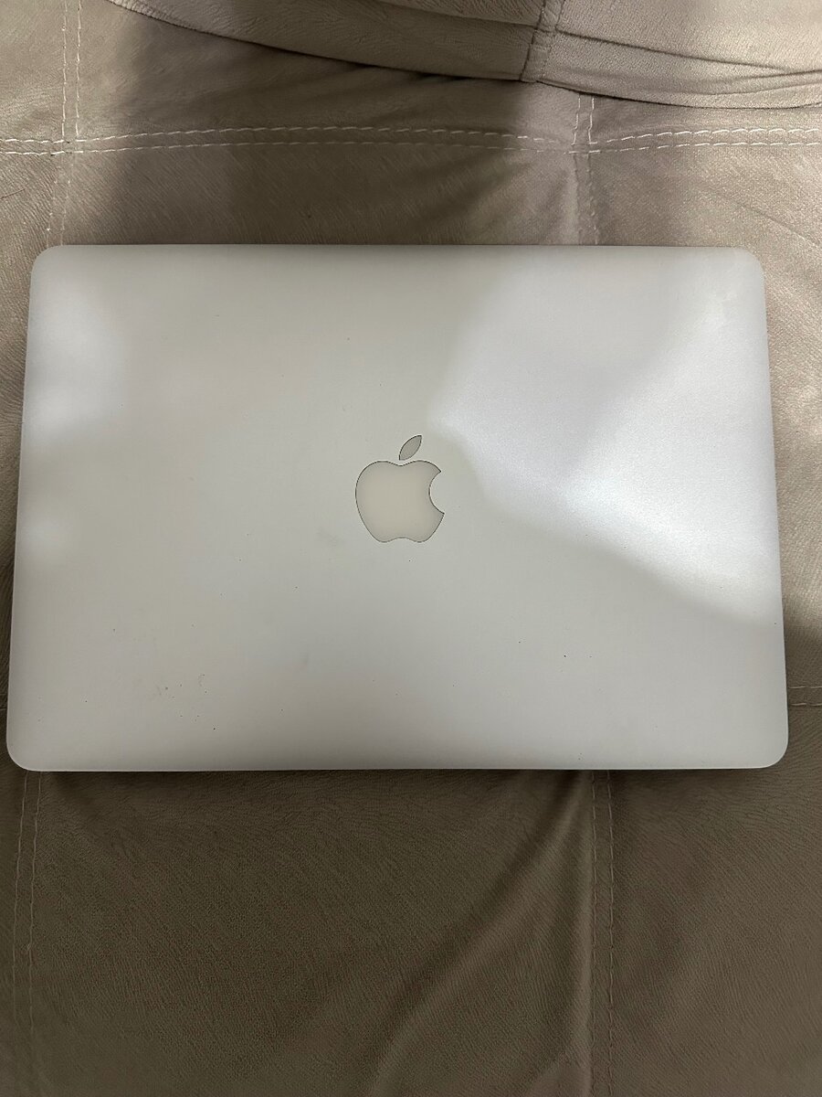 MacBook Air MMGF2