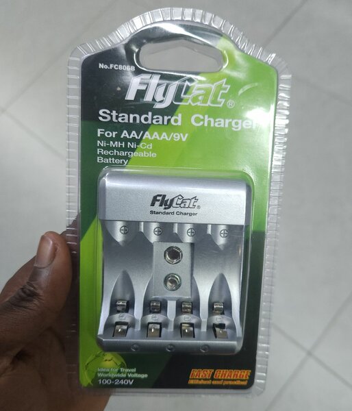 Chargeur+4 piles rechargeables