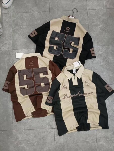 Maillot de sport moderne