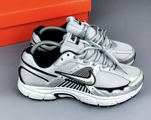 Chaussures de sport modernes