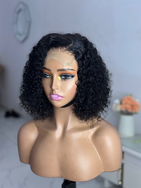 Perruque closure bouclée