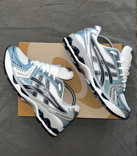 Chaussures de course confortables Asics