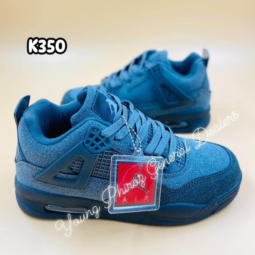 Good Quality Sneakers Size: 40-45 