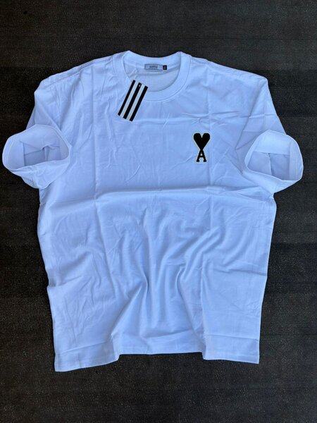 T-shirt blanc avec logo