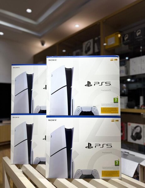 PS5 STANDARD and DIGITAL