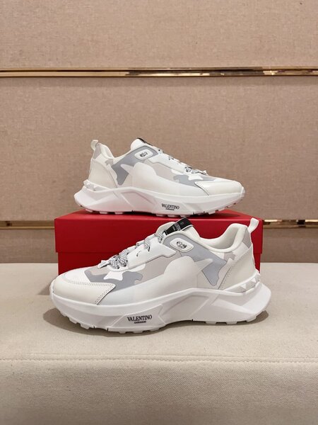 Baskets Valentino blanches