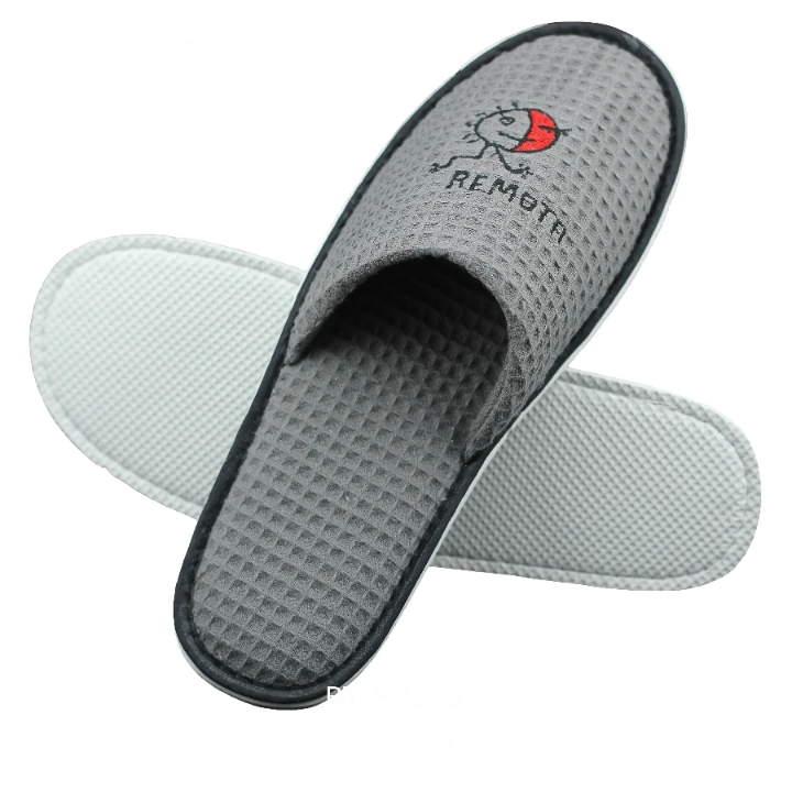 Chaussons en éponge luxueux