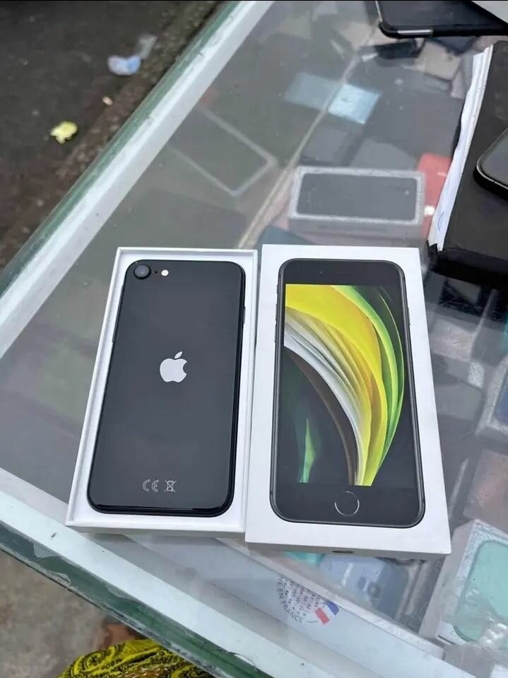 IPHONE SE 128GB