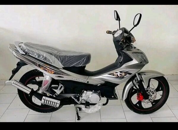 Moto scooter moderne 125cc