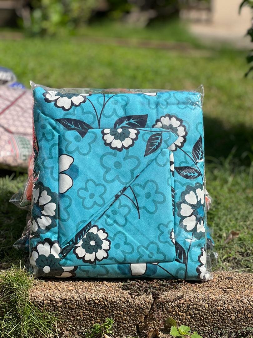 Coussin décoratif floral