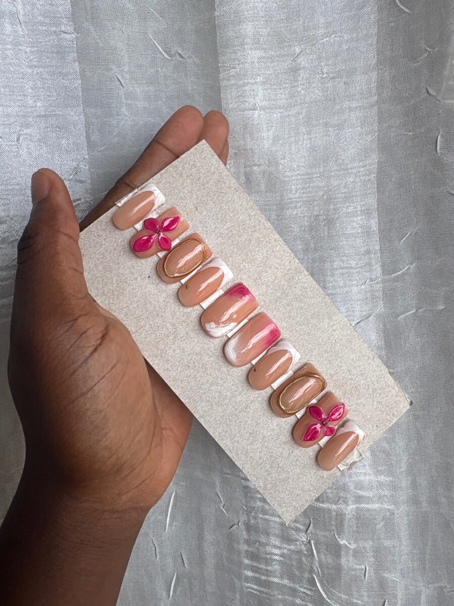 Press Nail´l By Line