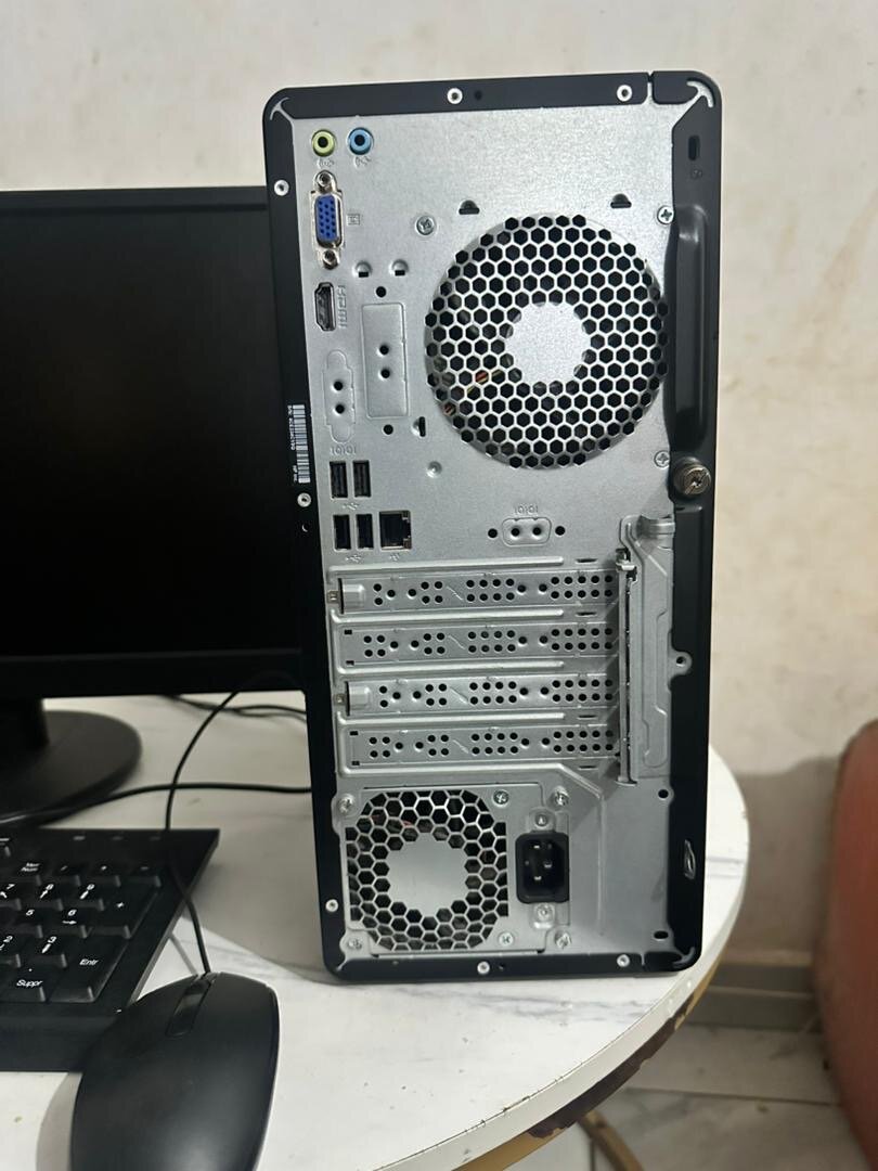 Ordinateur de bureau HP Pro