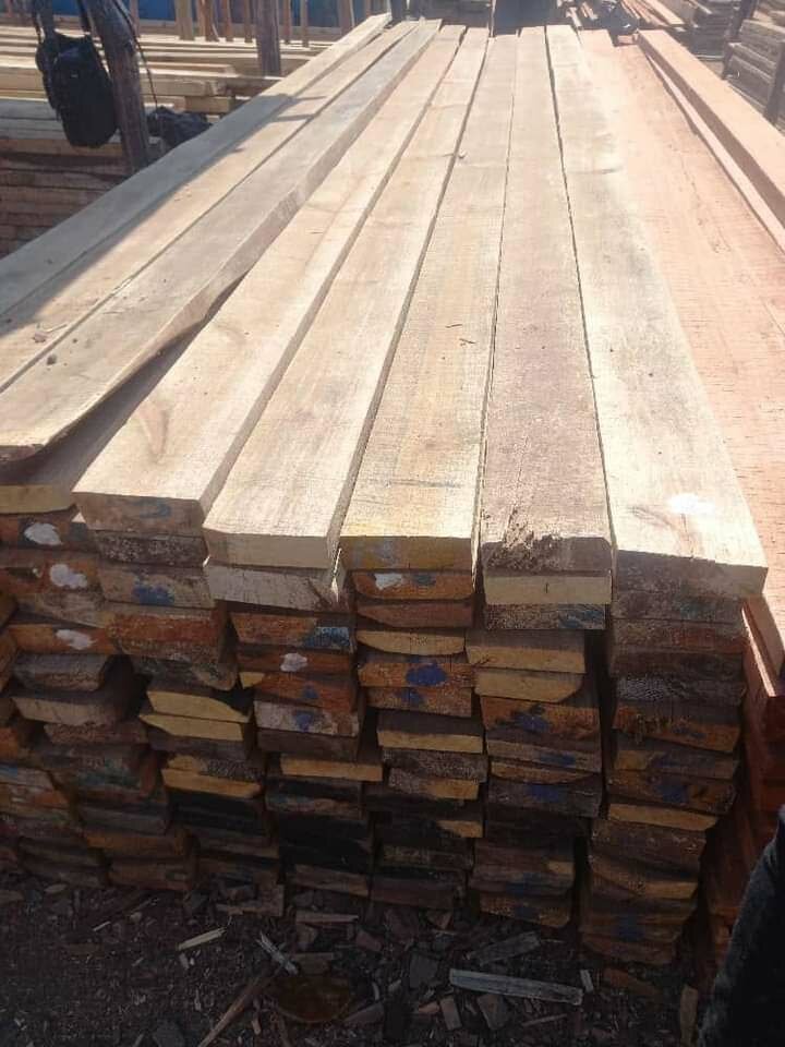 ROOFING & SHUTTERING TIMBERS in 5mtrs white & brown all size