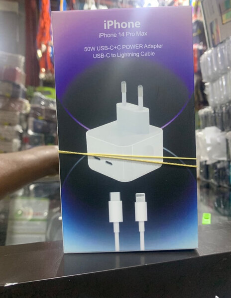 iPhone 14 Pro Max Charger