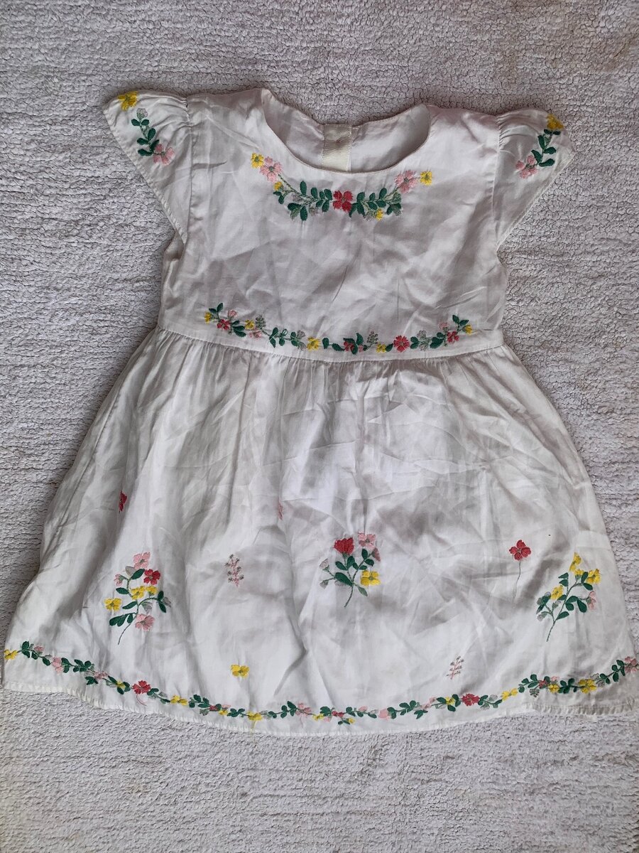 Robe chic pour petites filles