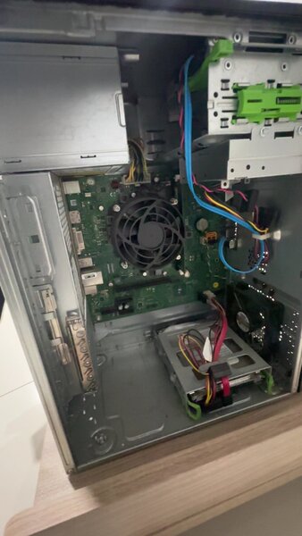 Unité centrale plus ecran