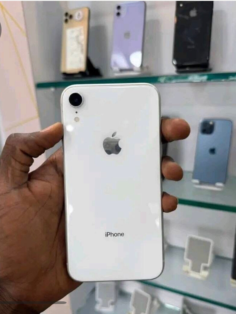 iPhone XR Blanc 64 Go