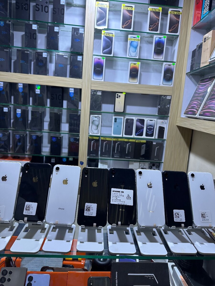 iPhone XR /64G casi neuf