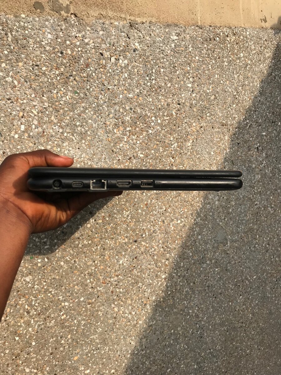 *Dell latitude 3310 *Intel Pentium 5th gen  *16 giga Ram ddr