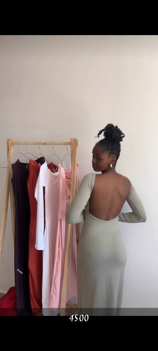 Robe dos nu élégante