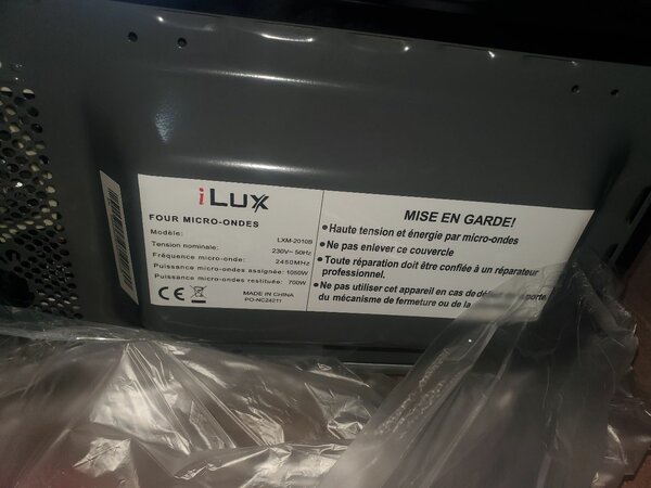 Micro-ondes iLUX noir