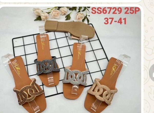 Chic sandales