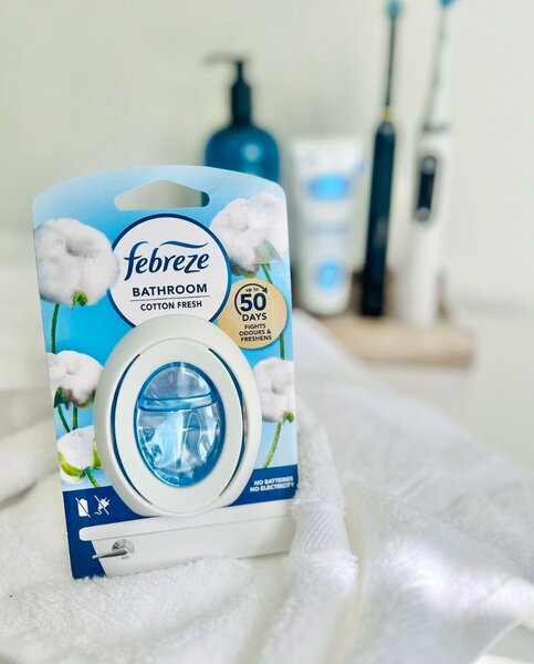 Febreze bathroom airfreshner