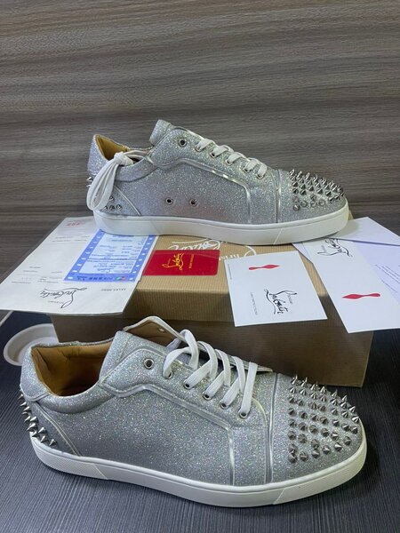 Louboutin prix promo