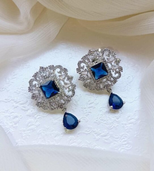 Ladies earrings