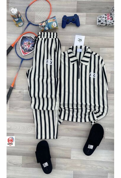 Pyjama confortable à rayures